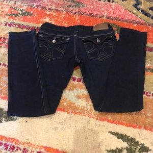 Virgo’s skinny jeans